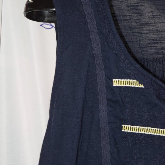 Crown & Ivy Navy Tank, Size 3X - Picture 5 of 10